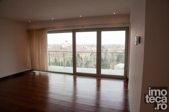 2 room apartment for sale, Triumph Arch area